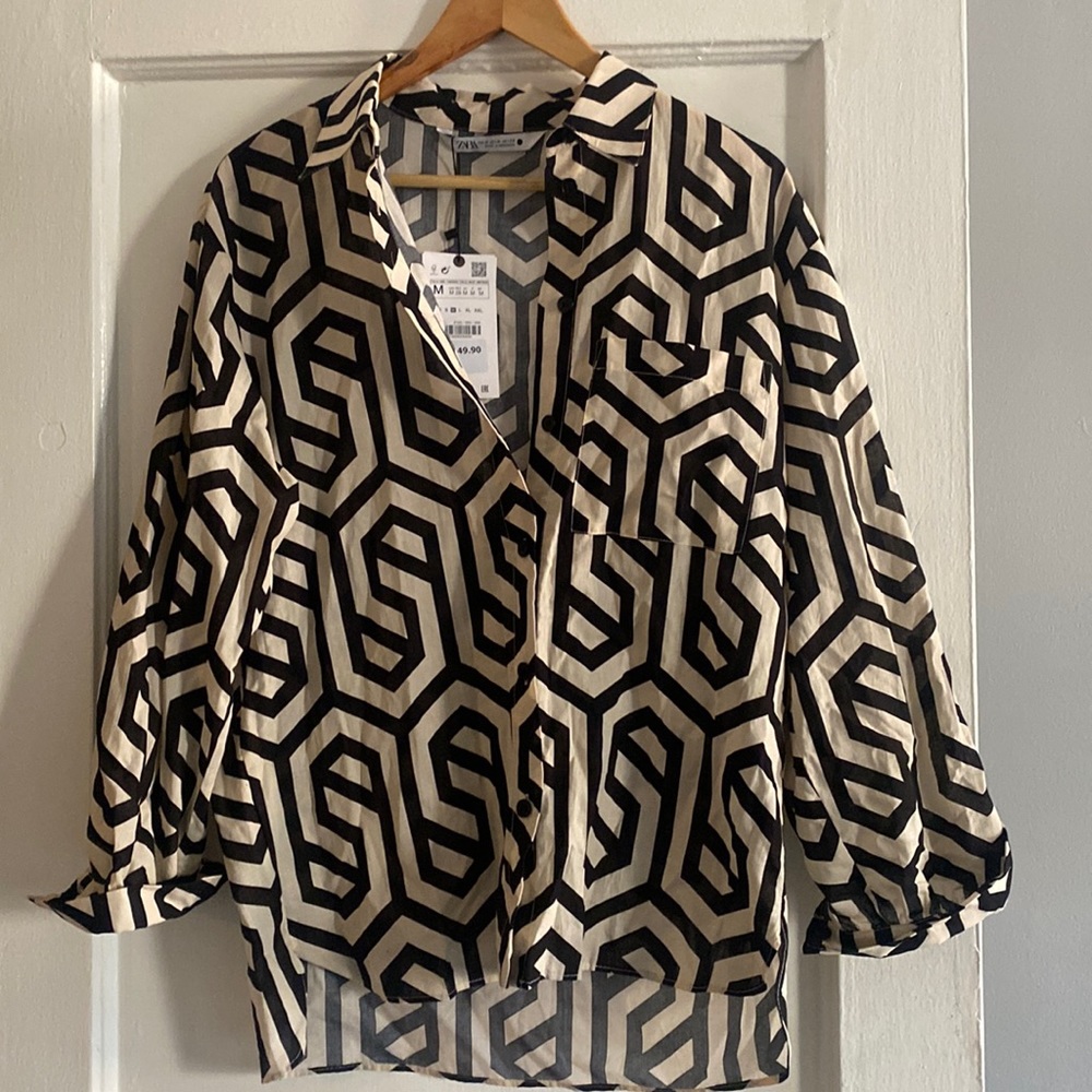 Karen Shirt, Button Down. %100 cotton.